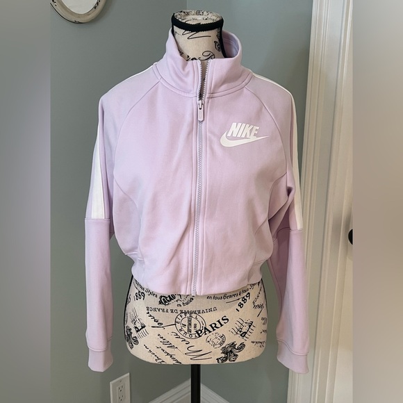NWOT Nike Crop Jacket with Strips on Sleeves | Size Small | Light Purple - Picture 3 of 12
